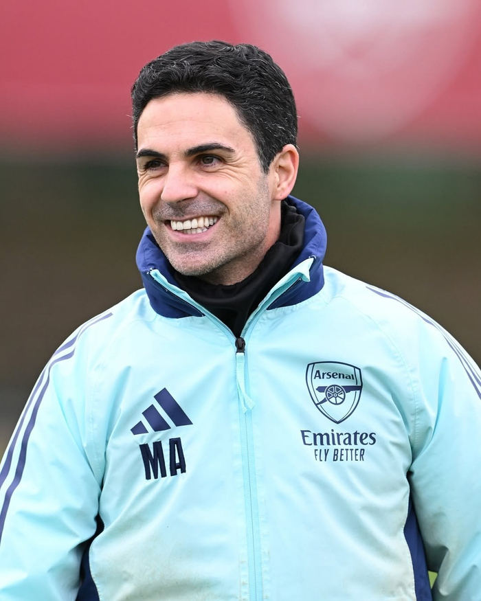 姆伯莫打进一球，吃到一张黄牌，赛后收获7.8的虎扑评分！（姆伯莫一球一黄，赛后获虎扑7.8分）