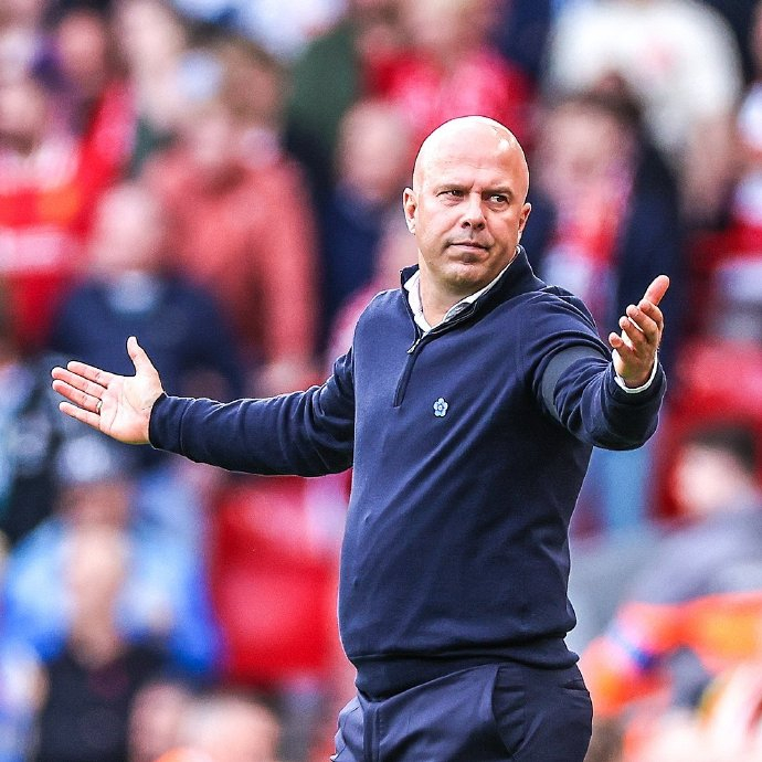 历史首位，前武汉女足外援特姆瓦连续两年获得美女职最佳球员（前武汉女足外援特姆瓦成历史首人，蝉联美职女足年度最佳球员）