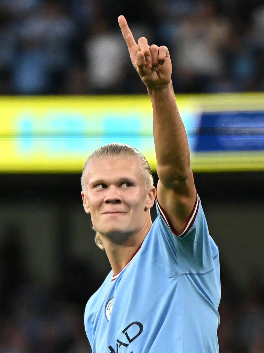 悉尼FC主帅：罗里腿筋受伤，无缘出战本周末对阵珀斯的联赛（悉尼FC主帅证实：罗里腿筋拉伤，将缺席周末对珀斯的联赛）